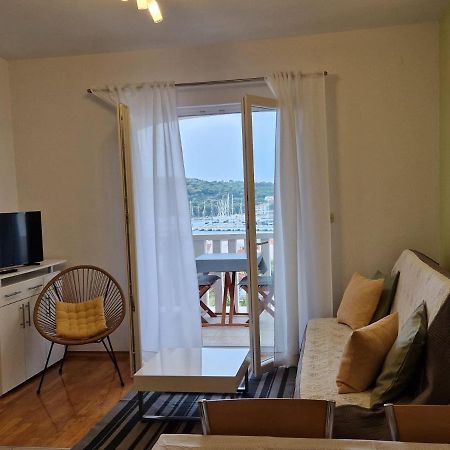 Apartments Sandra ロゴズニッツァ エクステリア 写真