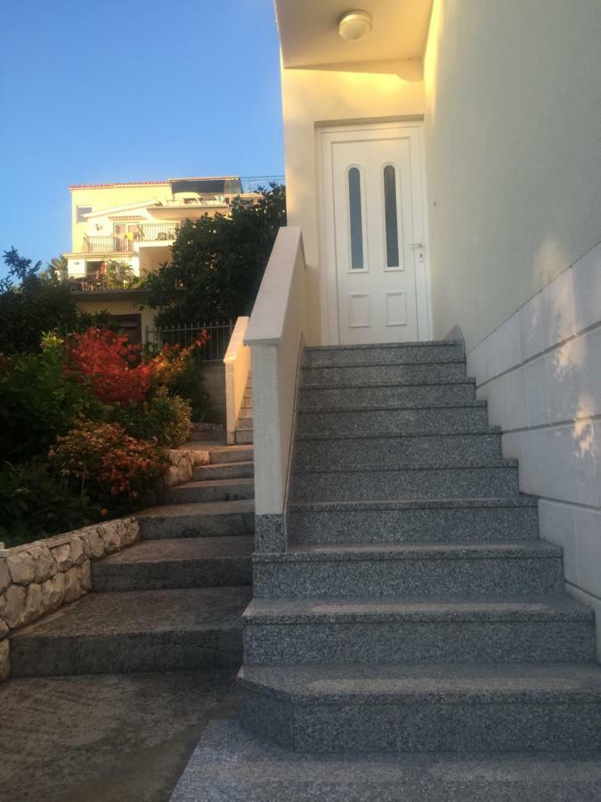 Apartments Sandra ロゴズニッツァ エクステリア 写真
