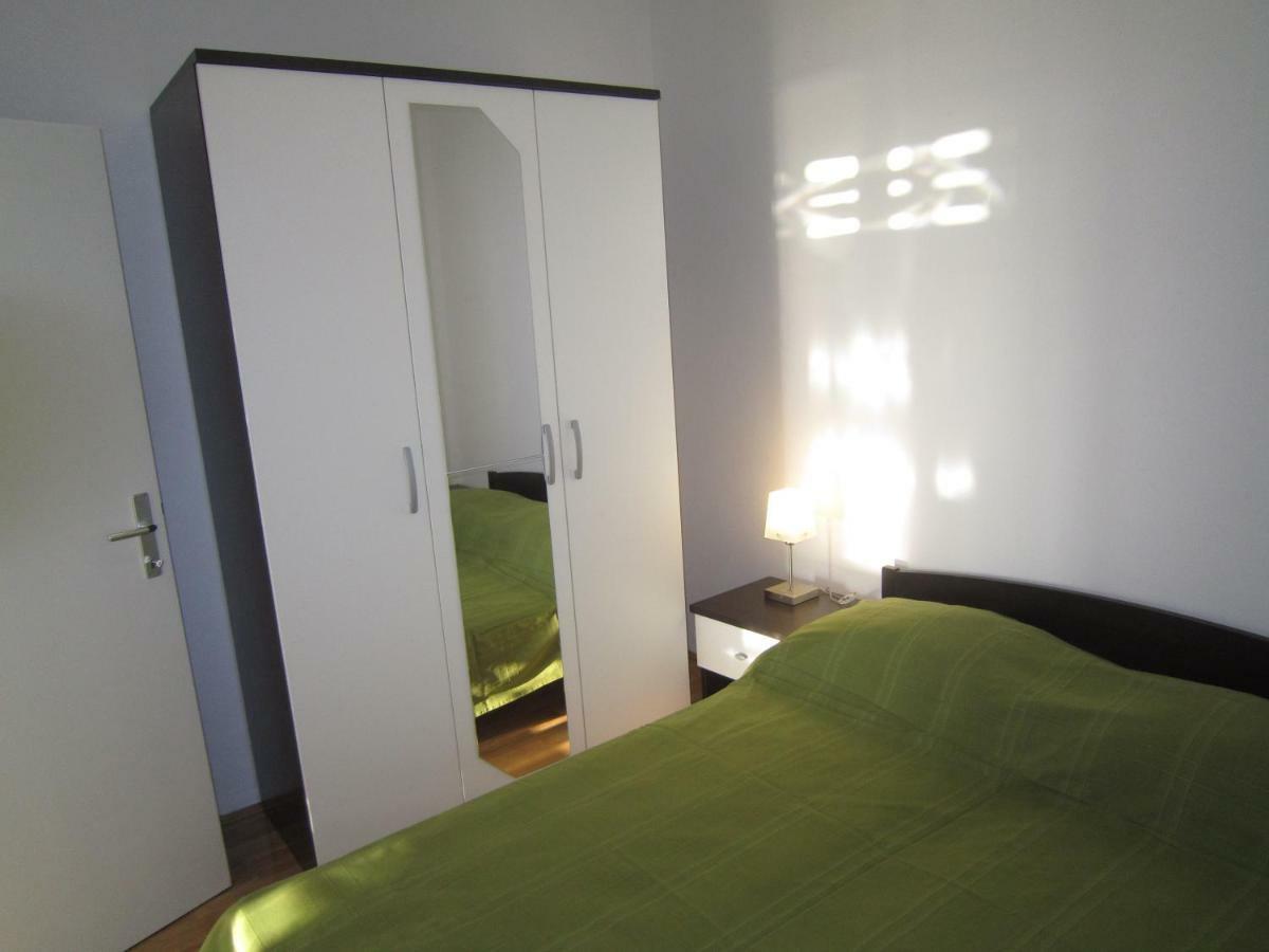 Apartments Sandra ロゴズニッツァ エクステリア 写真